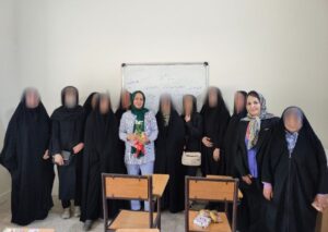 3 تجلیل مؤسسه دارالاکرام از معلمان همیار به مناسبت روز معلم