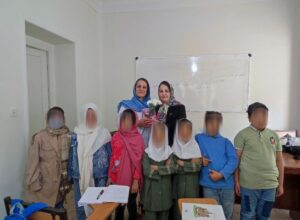 4 1 تجلیل مؤسسه دارالاکرام از معلمان همیار به مناسبت روز معلم