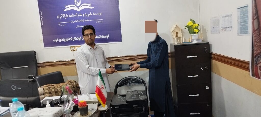 IMG ۲۰۲۵۰۵۰۷ ۱۲۲۲۵۰ برگزاری دومین کارگاه کتابخوانی «باغ بیدار» در دارالاکرام خاش
