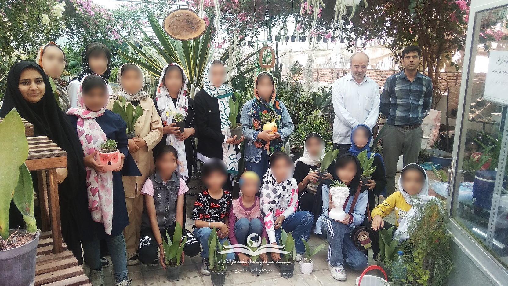بازدید از گلخانه گلستان آذرشهر خیریه آذرشهر