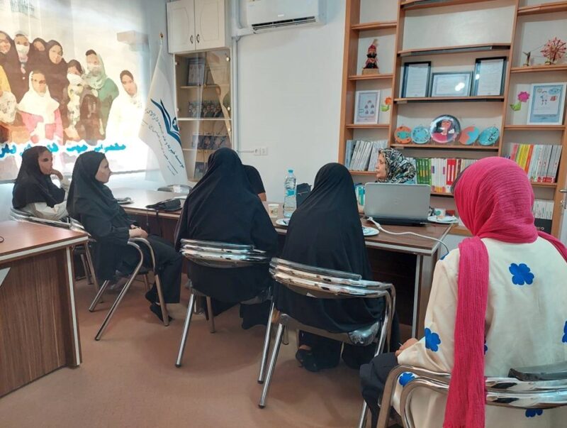هدایت تحصیلی e1754408869903 دانش‌آموزان بیرجندی با کفش نو به مدرسه می‌روند