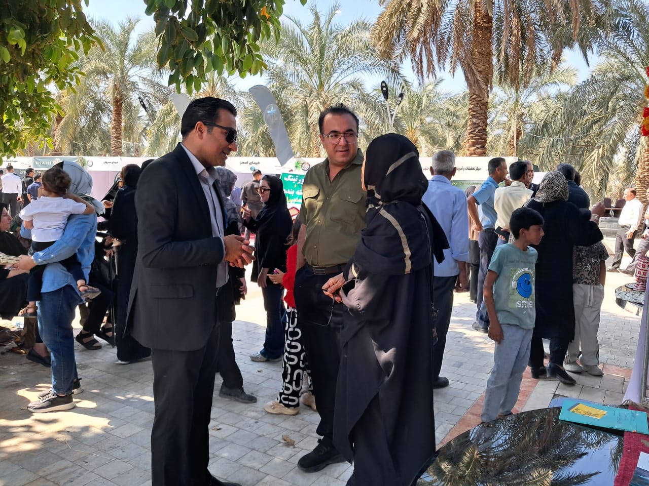 IMG 20251024 WA0003 حضور فعال دارالاکرام شعبه جیرفت در نمایشگاه خرمای کلوته جنوب استان کرمان