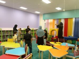 photo1761109296 برگزاری کارگاه موزیکال زبان انگلیسی در دارالاکرام بوشهر