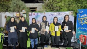 photo1764397804 دومین نشست «باغ بیدار» در دارالاکرام بوشهر؛ گامی تازه برای ترویج کتابخوانی در کتابخانه مهر عاطفه