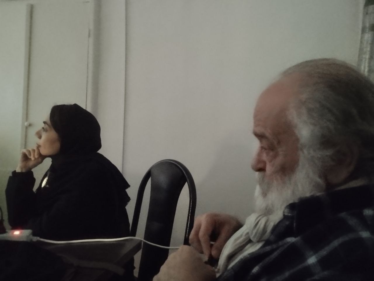 photo 2025 11 20 23.35.01 نشست سینمایی نشر واژه‌های کاغذی برگزار شد