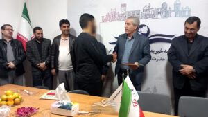 تجلیل از دانش آموزان کنکوری دارالاکرام آذرشهر2 درخشش بورسیه‌های دارالاکرام آذرشهر در کنکور ۱۴۰۴؛ برگزاری مراسم تجلیل از رتبه‌های برتر