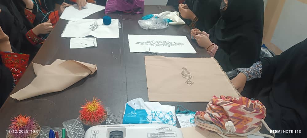 IMG 20251218 WA0035 میزبانی دارالاکرام از دانش آموزان تربت جام برای زیارت امام رضا (ع)