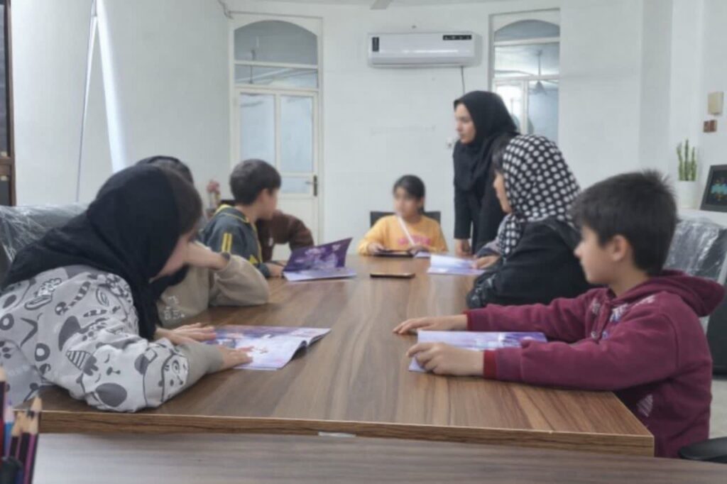 photo 2026 02 25 02 39 50 برگزاری کارگاه آموزشی «تقویت عزت‌نفس» ویژه مادران دانش‌آموزان دارالاکرام آذرشهر